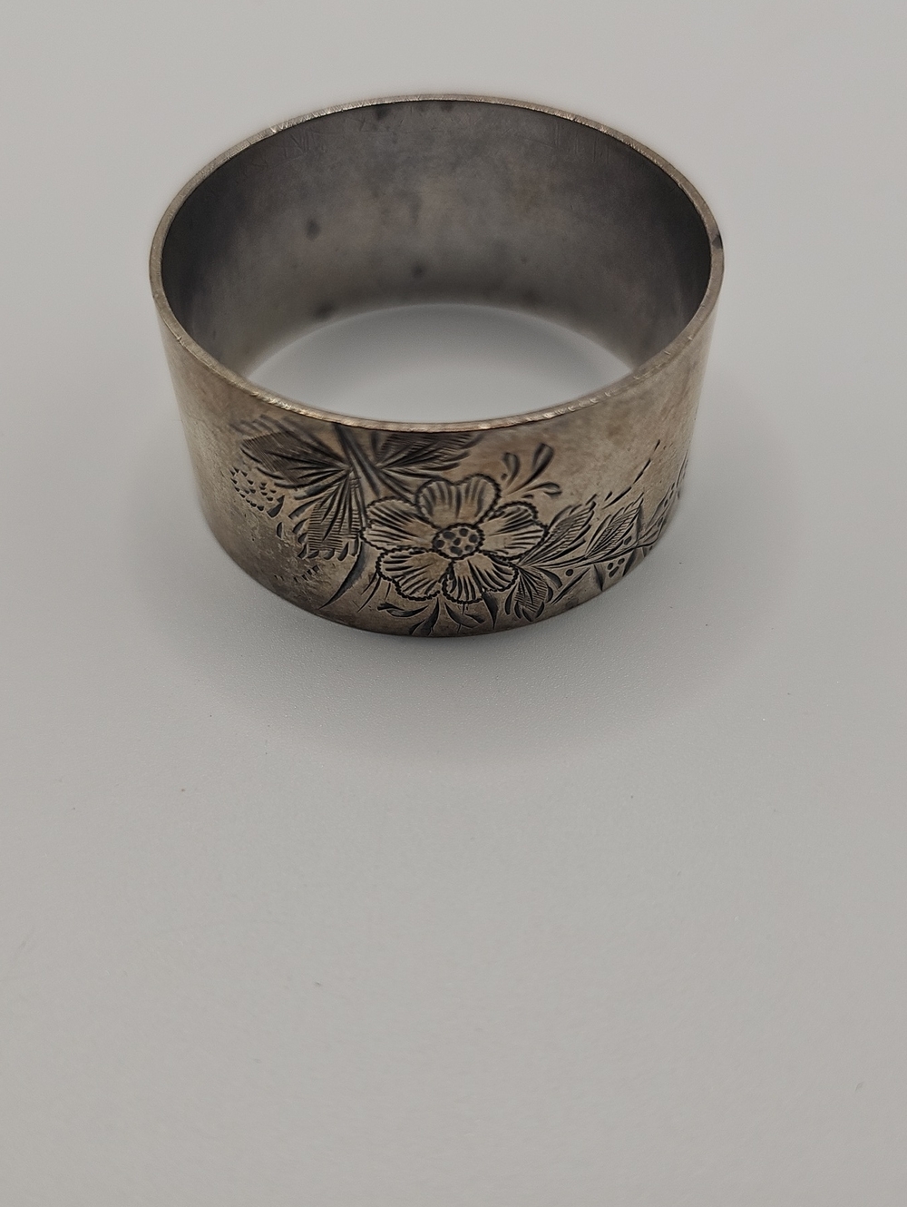 Antique Floral Engraved Wide Sterling Silver Napkin Ring.